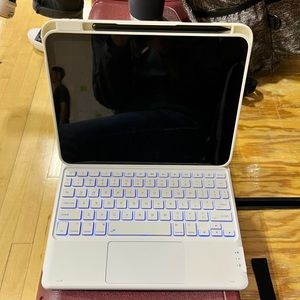 10th Generation iPad keyboard case